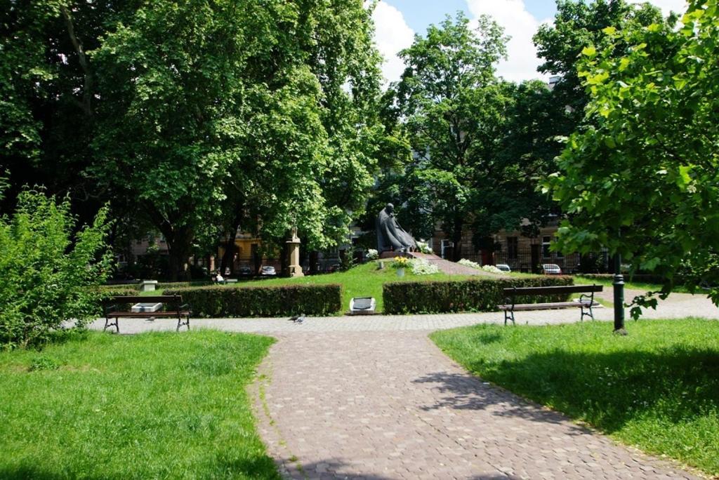 Attractive Apartment Oldtown Near Thetrain Station Cracovia Esterno foto